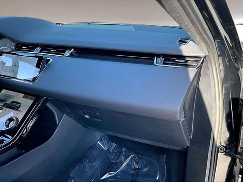 Certified 2023 Land Rover Range Rover Evoque R-Dynamic S image 24