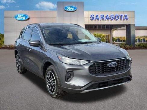 New 2026 Ford Escape SE FWD image 1
