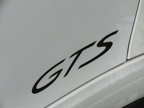 Used 2015 Porsche 911 Carrera GTS RWD image 13