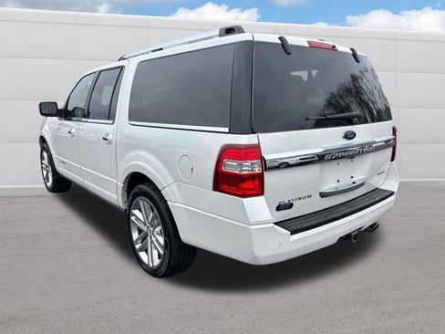Used 2017 Ford Expedition EL Platinum image 3