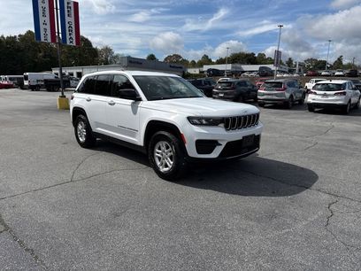 Used 2022 Jeep Grand Cherokee Laredo w/ Luxury Tech Group I