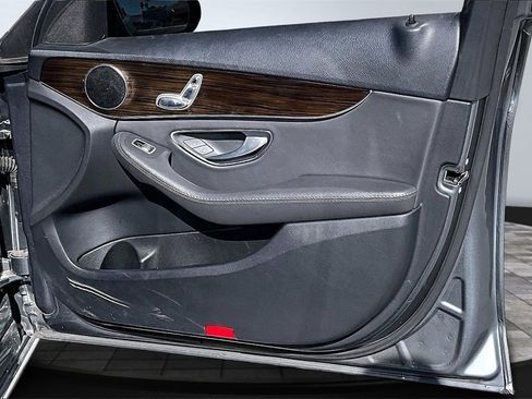 Used 2019 Mercedes-Benz C 300 Sedan image 25
