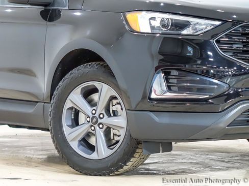 Used 2023 Ford Edge SEL w/ Sport Appearance Package AWD/4WD image 3