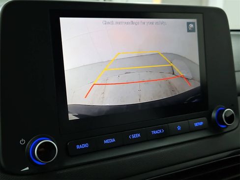 Used 2022 Hyundai Kona SEL image 29