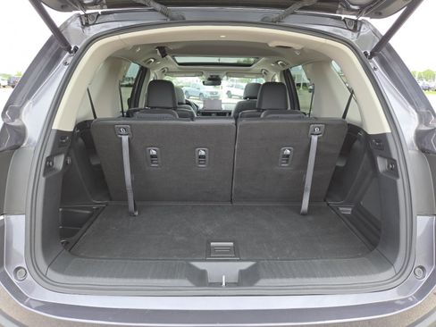 Used 2024 Honda Pilot Touring image 23