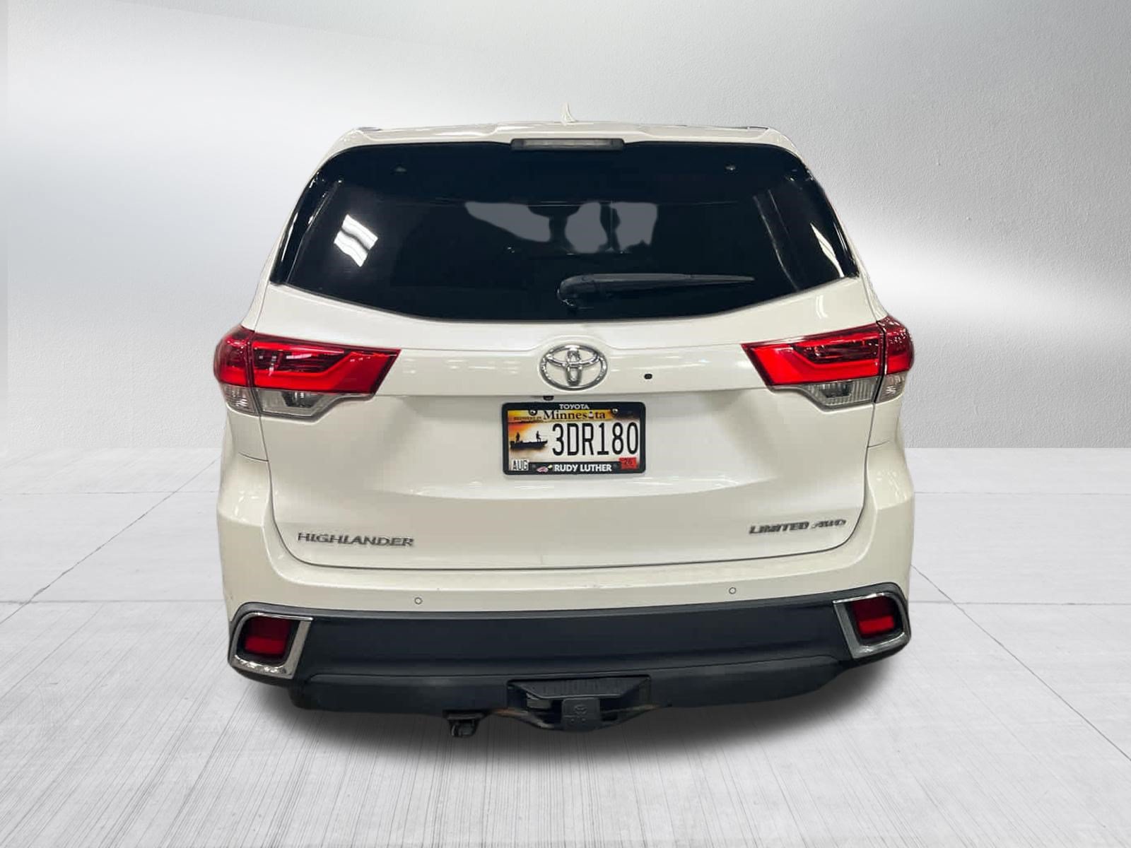Used 2018 Toyota Highlander Limited Platinum AWD/4WD image 5