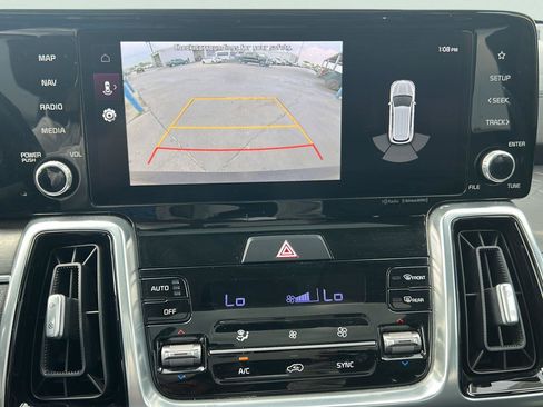 Used 2023 Kia Sorento SX AWD/4WD image 9