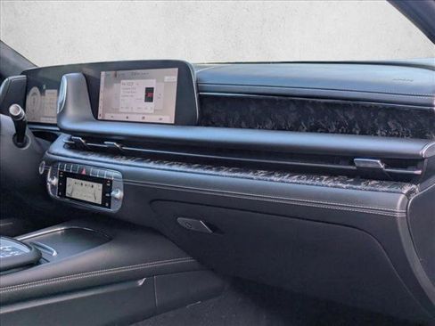 Used 2024 Genesis G90 3.5T image 20