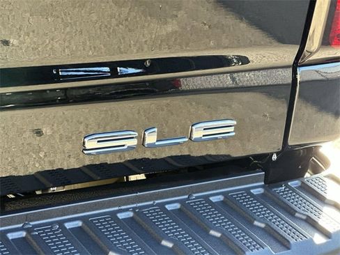 New 2026 GMC Sierra 2500 SLE w/ SLE Value Package; image 27