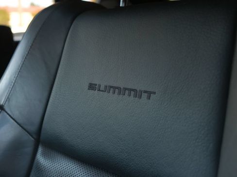 Used 2018 Jeep Grand Cherokee Summit w/ Skid Plate Group AWD/4WD image 54