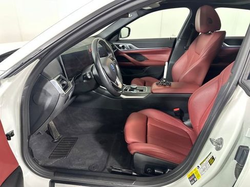 Used 2023 BMW i4 eDrive35 w/ Premium Package image 11