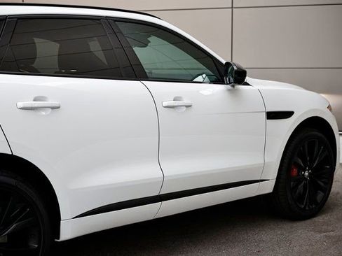 New 2026 Jaguar F-PACE R-Dynamic S image 10