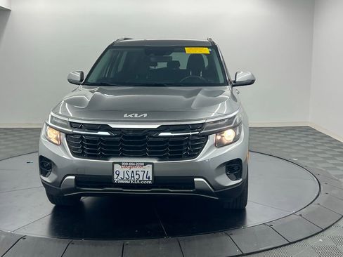 Used 2024 Kia Seltos EX FWD image 5