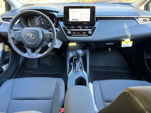 New 2026 Toyota Corolla LE image 13