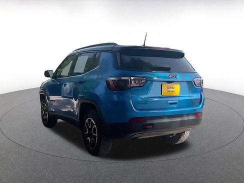 Used 2025 Jeep Compass Trailhawk AWD/4WD image 11