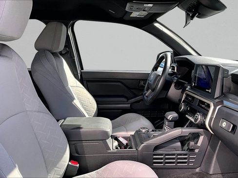 Certified 2025 Toyota Tacoma SR5 image 26