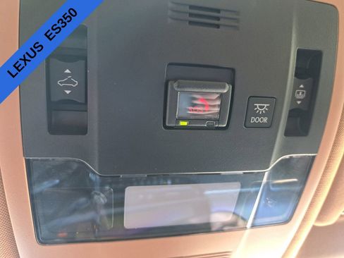 Used 2025 Lexus ES 350 w/ Premium Package image 12