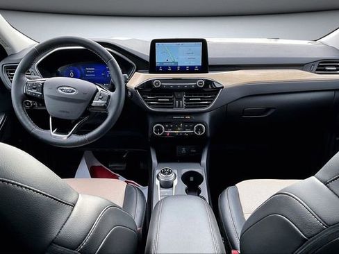 Used 2022 Ford Escape Titanium w/ Titanium Elite Package image 7