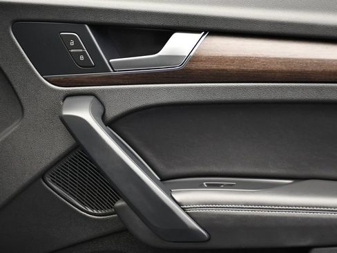 Certified 2023 Audi Q5 2.0T Premium Plus image 47