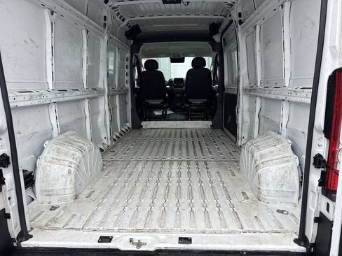 Used 2024 RAM ProMaster 2500 w/ Convenience Group FWD image 20