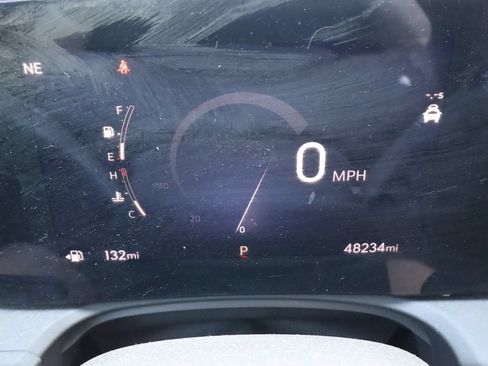 Used 2024 Buick Encore GX Avenir w/ Avenir Technology Package FWD image 10