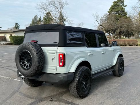 Used 2022 Ford Bronco Outer Banks image 6
