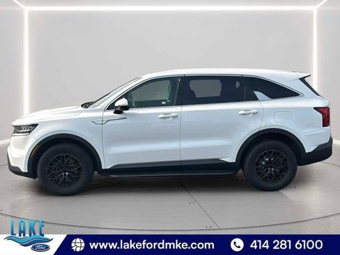 Used 2021 Kia Sorento LX AWD/4WD image 4