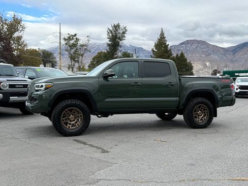 Used 2022 Toyota Tacoma TRD Off-Road image 99