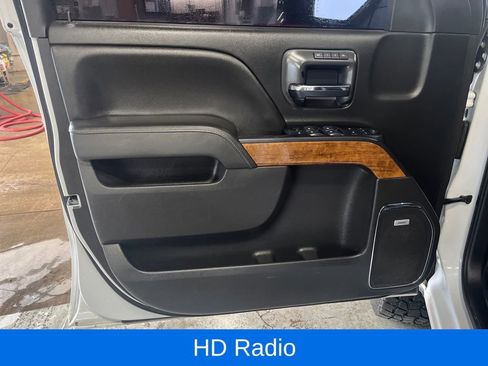 Used 2018 Chevrolet Silverado 1500 High Country image 13