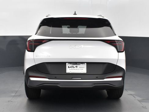 Certified 2026 Kia Sportage EX w/ EX Panorama Roof Package FWD image 6