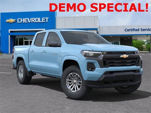 New 2025 Chevrolet Colorado LT w/ LT Convenience Package image 7