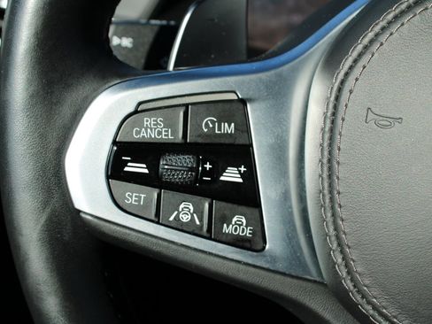 Used 2019 BMW X7 xDrive50i w/ M Sport Package image 31