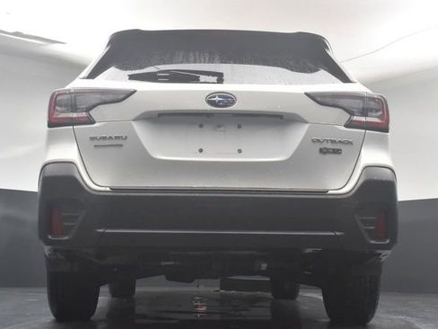 Used 2020 Subaru Outback Premium image 33