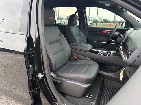 New 2026 Chevrolet Traverse Z71 w/ LPO, Floor Liner Package image 20