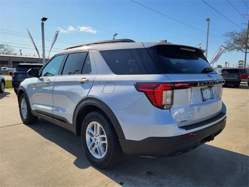 New 2026 Ford Explorer Active image 8