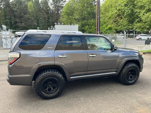 Used 2015 Toyota 4Runner Limited w/ Convenience Package AWD/4WD image 4