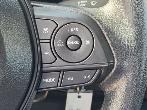 Used 2026 Toyota Corolla LE FWD image 22