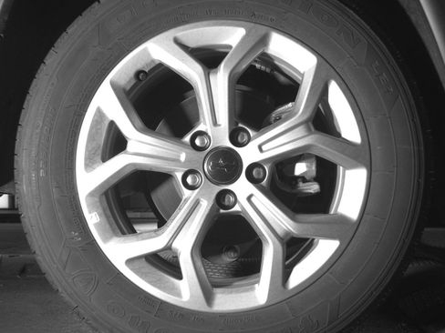 Used 2025 Jeep Compass Latitude image 15