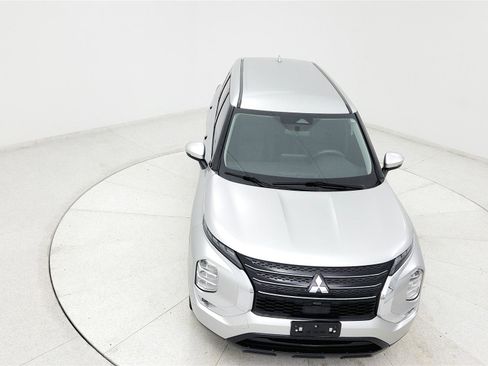Used 2022 Mitsubishi Outlander ES FWD image 20