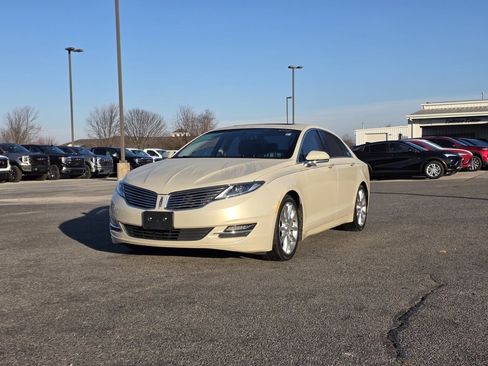 Used 2016 Lincoln MKZ Base w/ Equipment Group 300A Reserve image 3