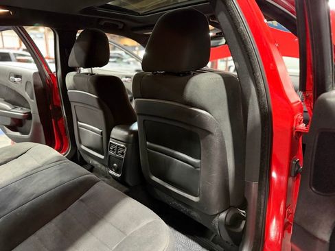 Used 2014 Dodge Charger R/T w/ Wheels & Tunes Group image 22