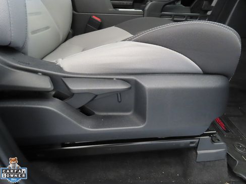 Used 2025 Toyota Tacoma TRD Sport AWD/4WD image 27