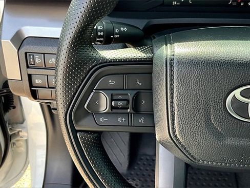 Used 2024 Toyota Tacoma SR5 image 16