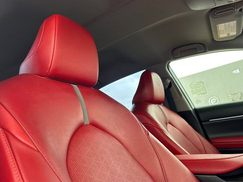 Used 2021 Toyota Camry XSE w/ Carpet Mat Package (TMS) FWD image 20
