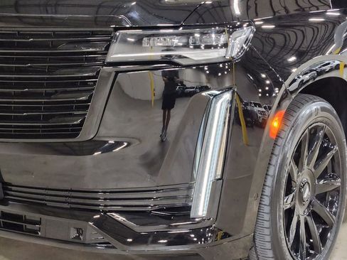 Used 2021 Cadillac Escalade Premium Luxury Platinum image 14