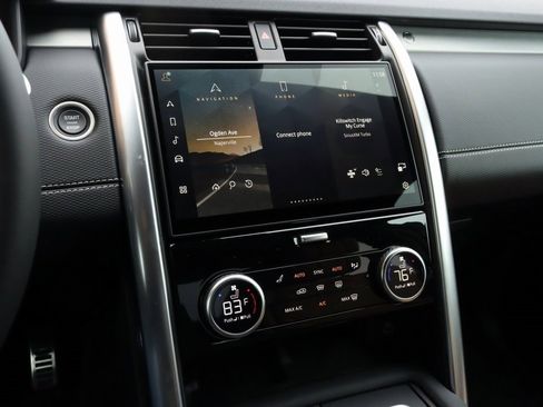 Used 2025 Land Rover Discovery Dynamic SE image 20