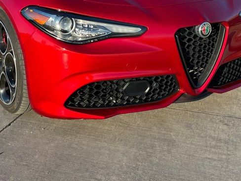 Used 2023 Alfa Romeo Giulia Veloce image 9