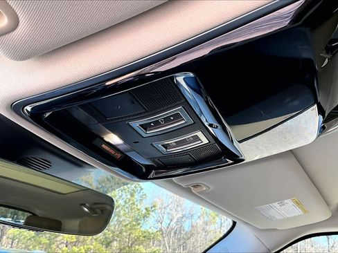 Used 2018 Land Rover Range Rover Sport HSE image 39