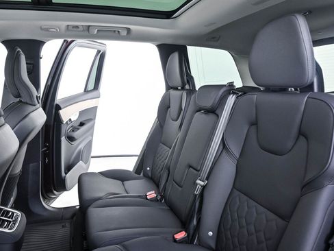Used 2025 Volvo XC90 B6 Core w/ Climate Package AWD/4WD image 20