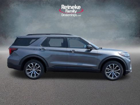 New 2026 Ford Explorer ST-Line AWD/4WD image 4